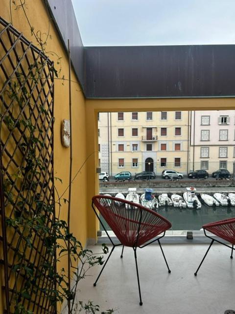 Waterfront Balcony I Grani 5 Resort Grand Suite Livorno Eksteriør billede