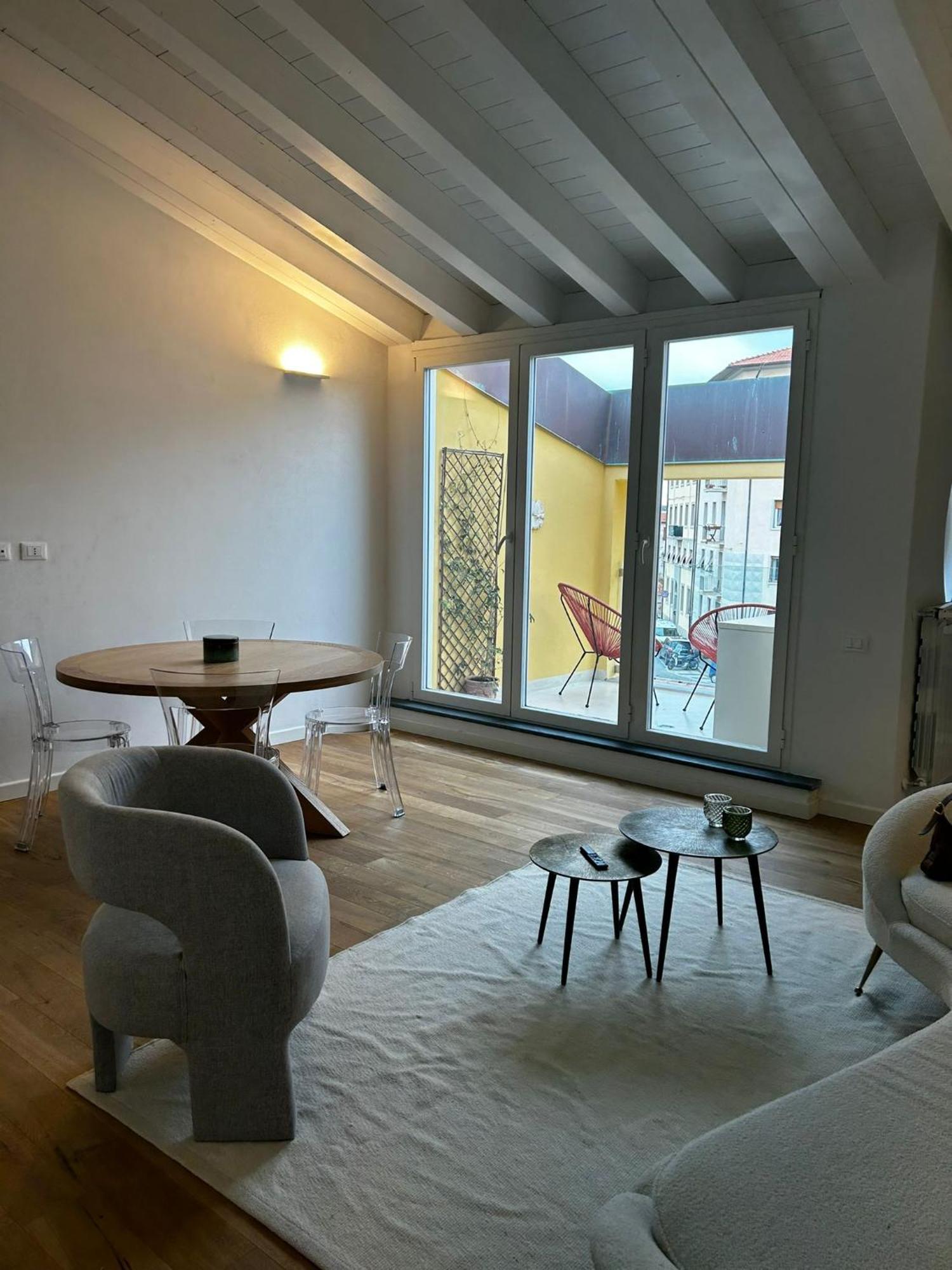 Waterfront Balcony I Grani 5 Resort Grand Suite Livorno Eksteriør billede
