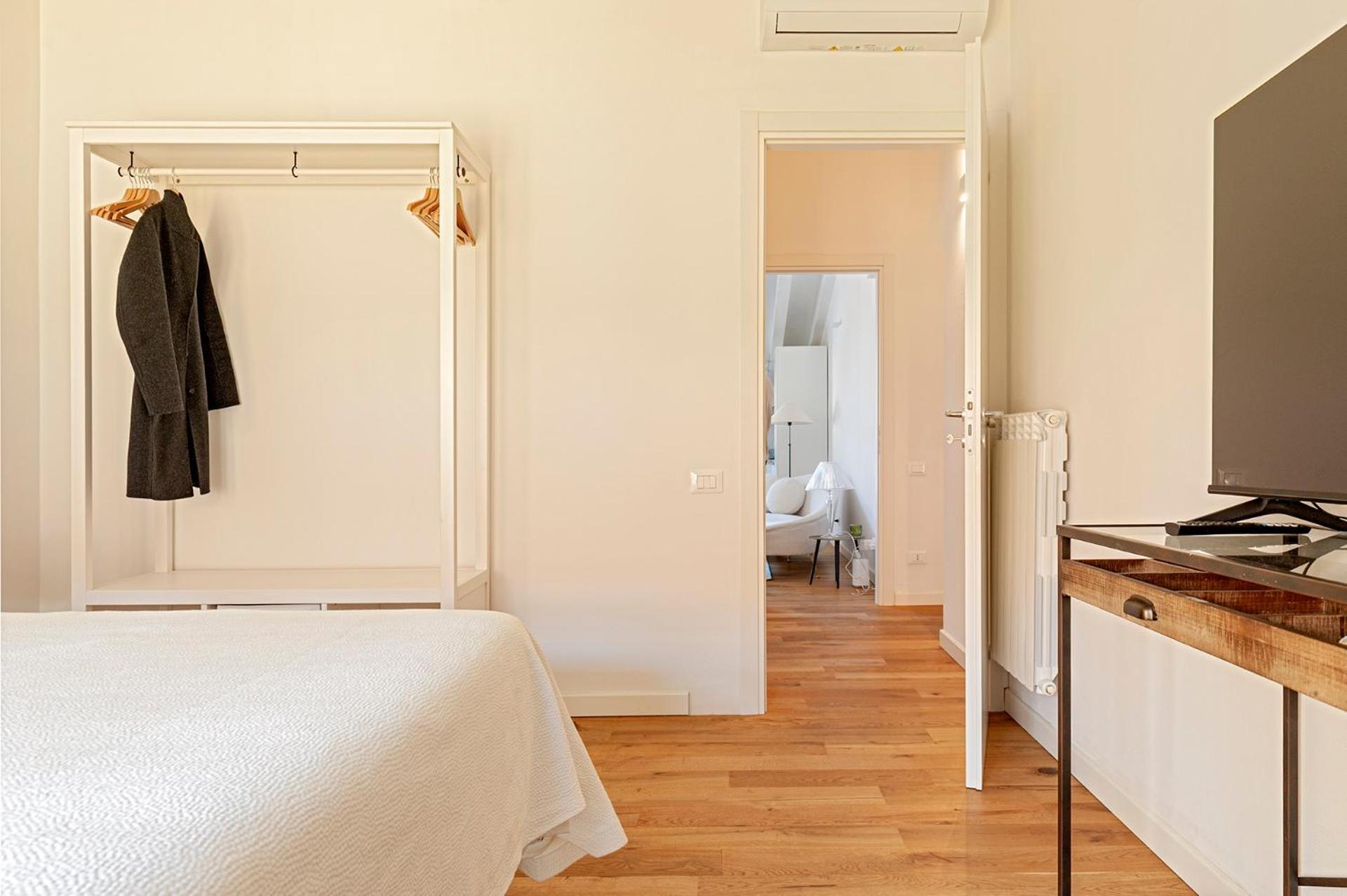 Waterfront Balcony I Grani 5 Resort Grand Suite Livorno Eksteriør billede